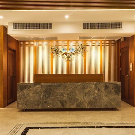 Thapae Twins Hotel Chiang Mai Exterior photo
