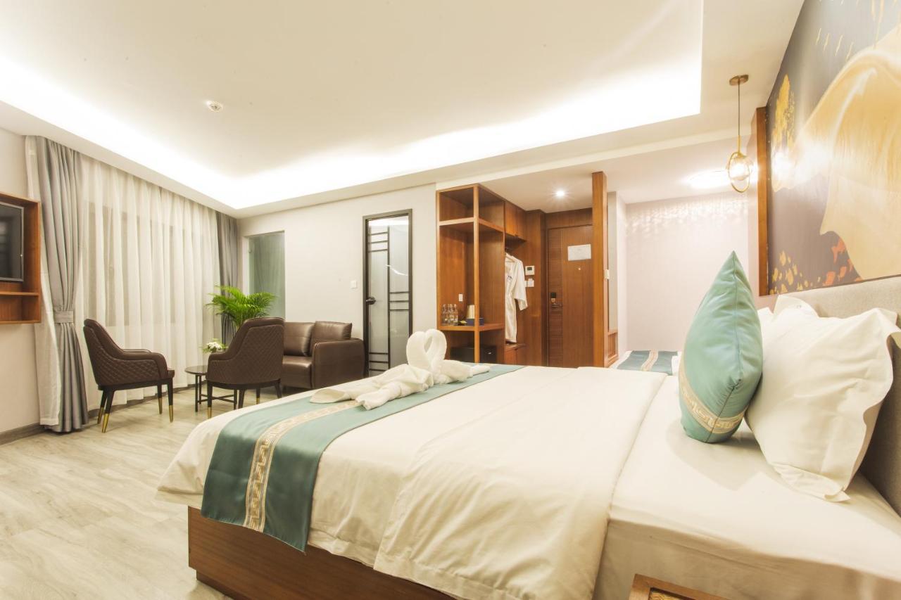 Thapae Twins Hotel Chiang Mai Exterior photo