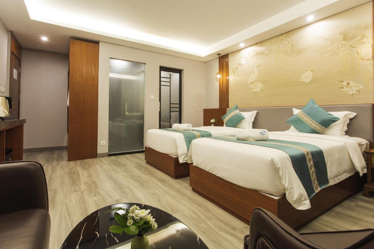 Thapae Twins Hotel Chiang Mai Exterior photo